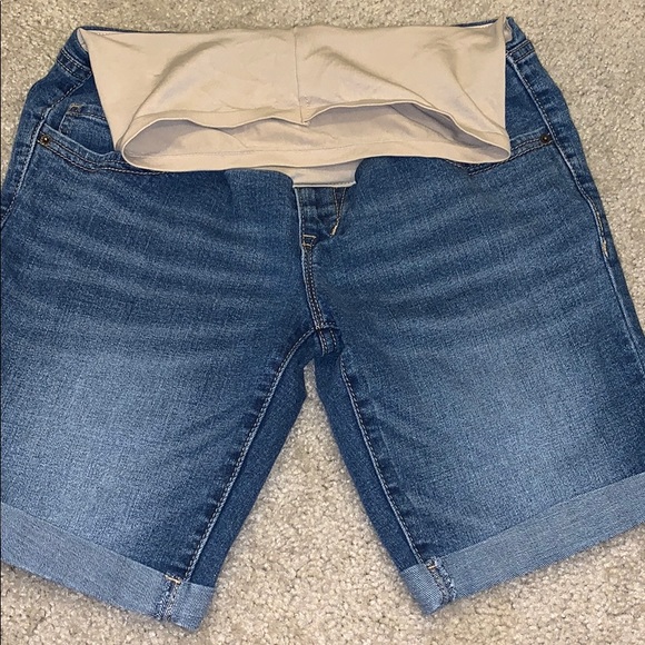 Bermuda style jean shorts - Picture 1 of 5
